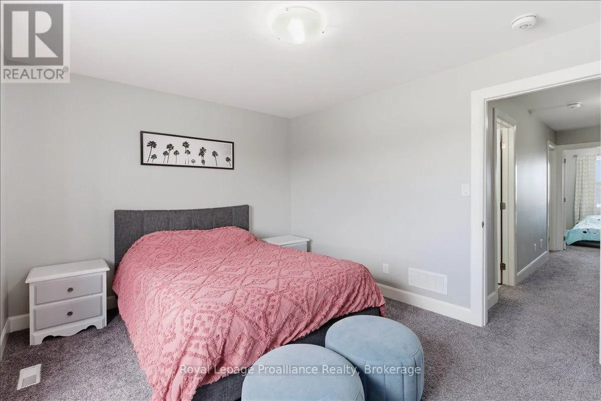 31 DEWAL PLACE