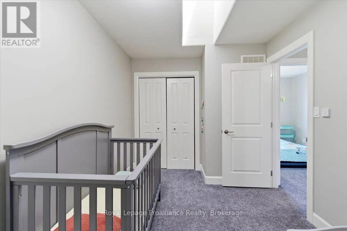 31 DEWAL PLACE