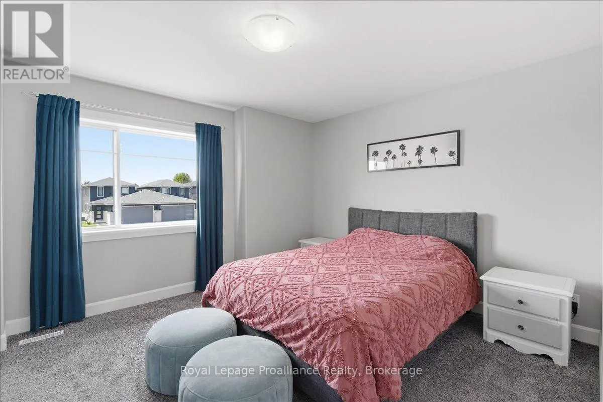 31 DEWAL PLACE