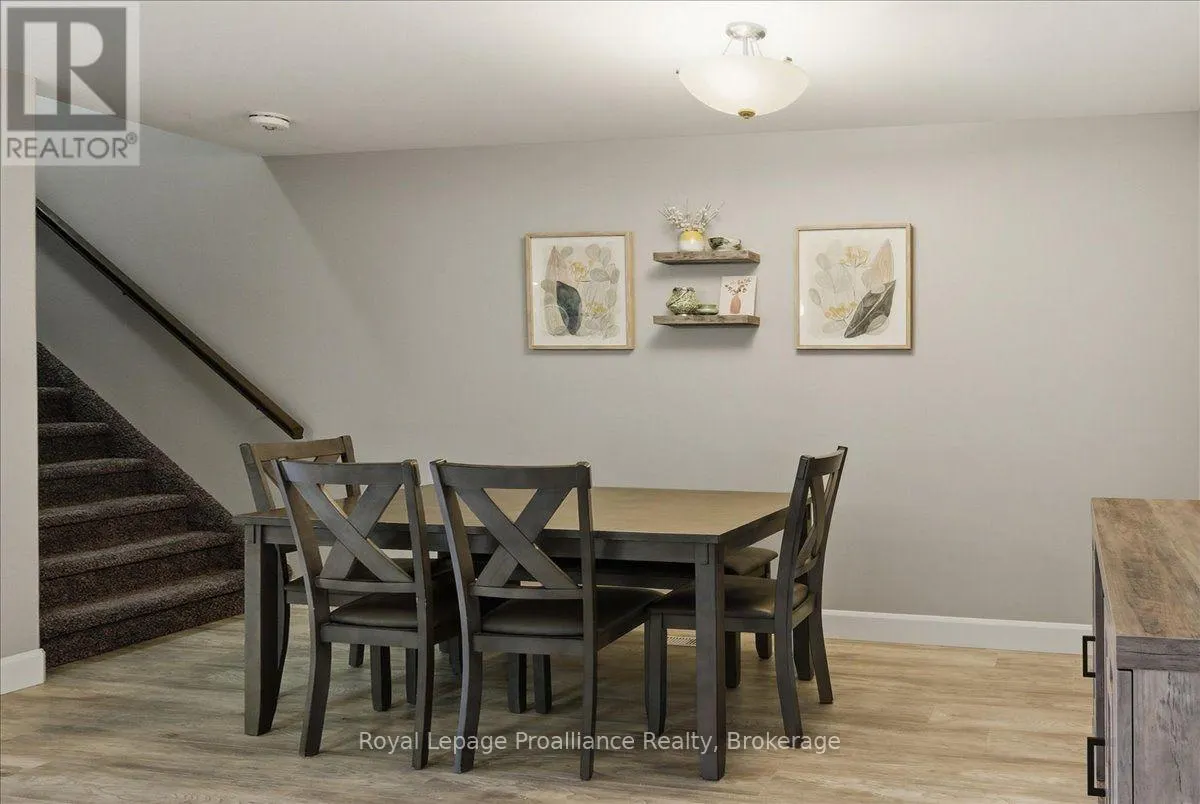 31 DEWAL PLACE