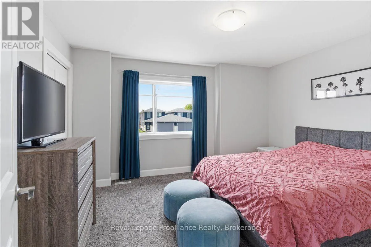 31 DEWAL PLACE