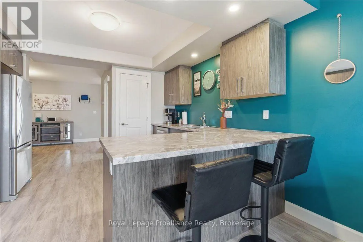 31 DEWAL PLACE