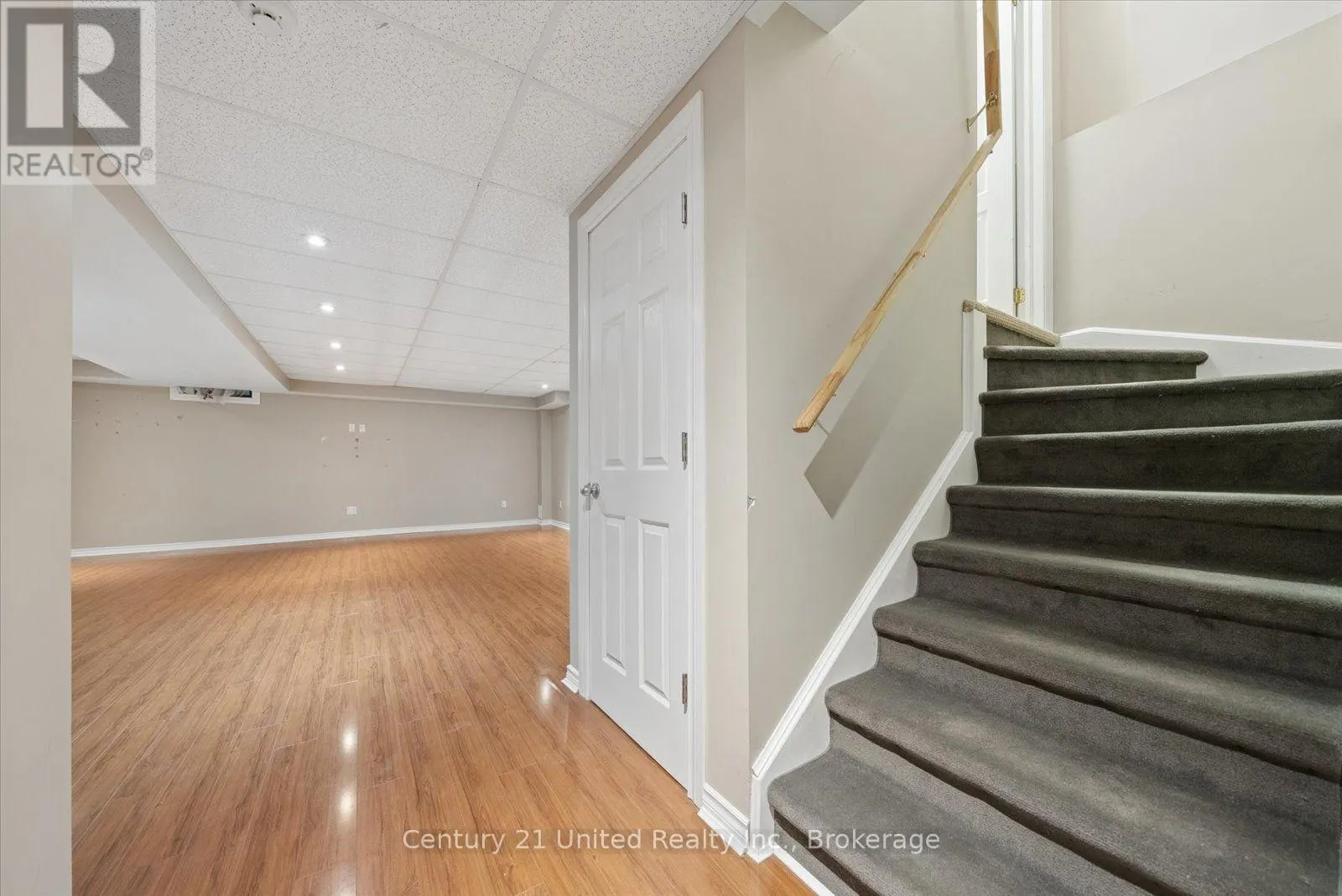 253 BOWEN DRIVE