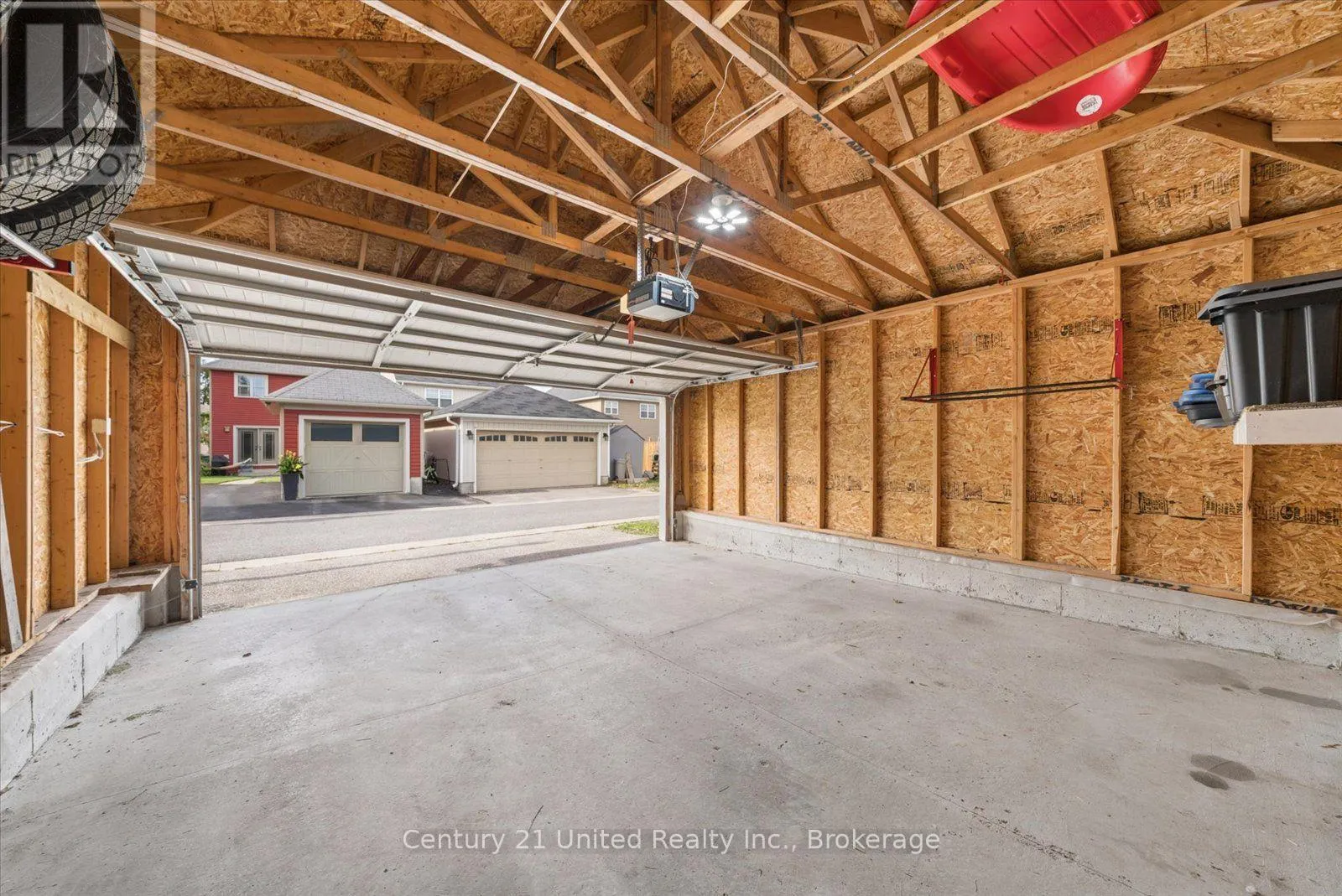 253 BOWEN DRIVE
