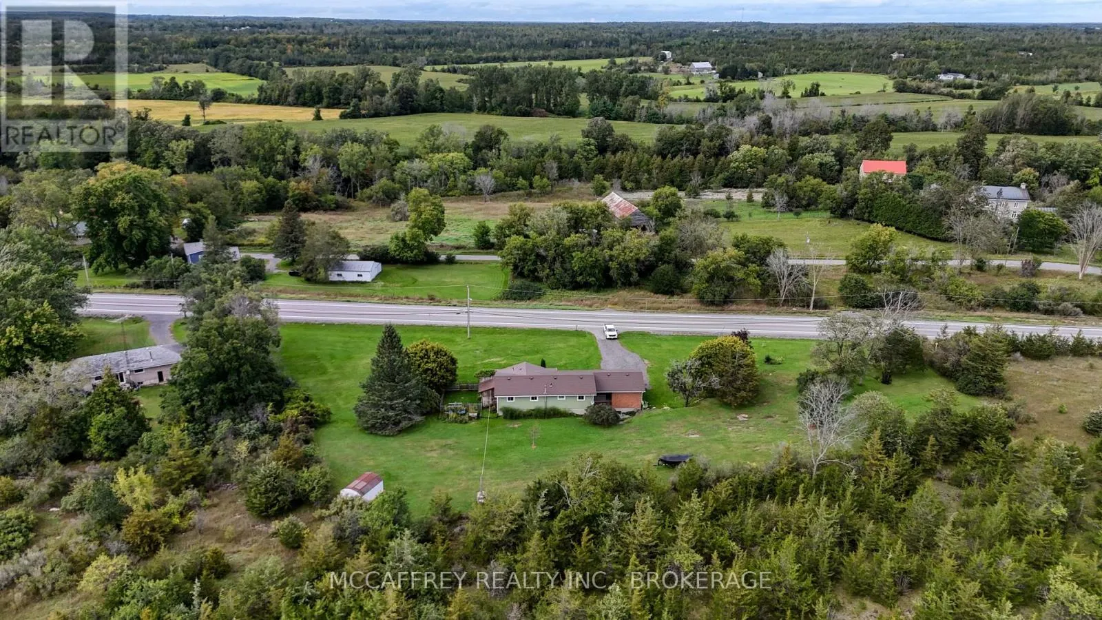 2572 COUNTY RD 1 E