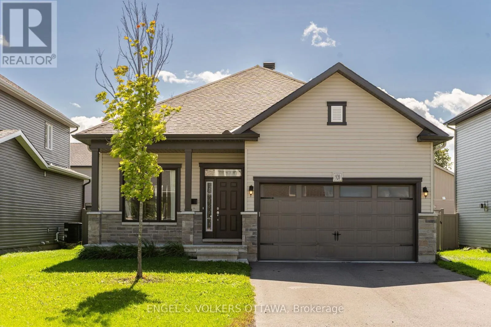 920 LUCERNE DRIVE
