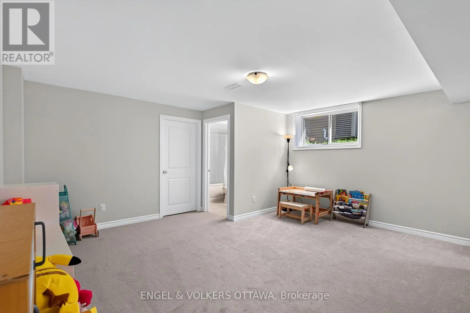 920 LUCERNE DRIVE