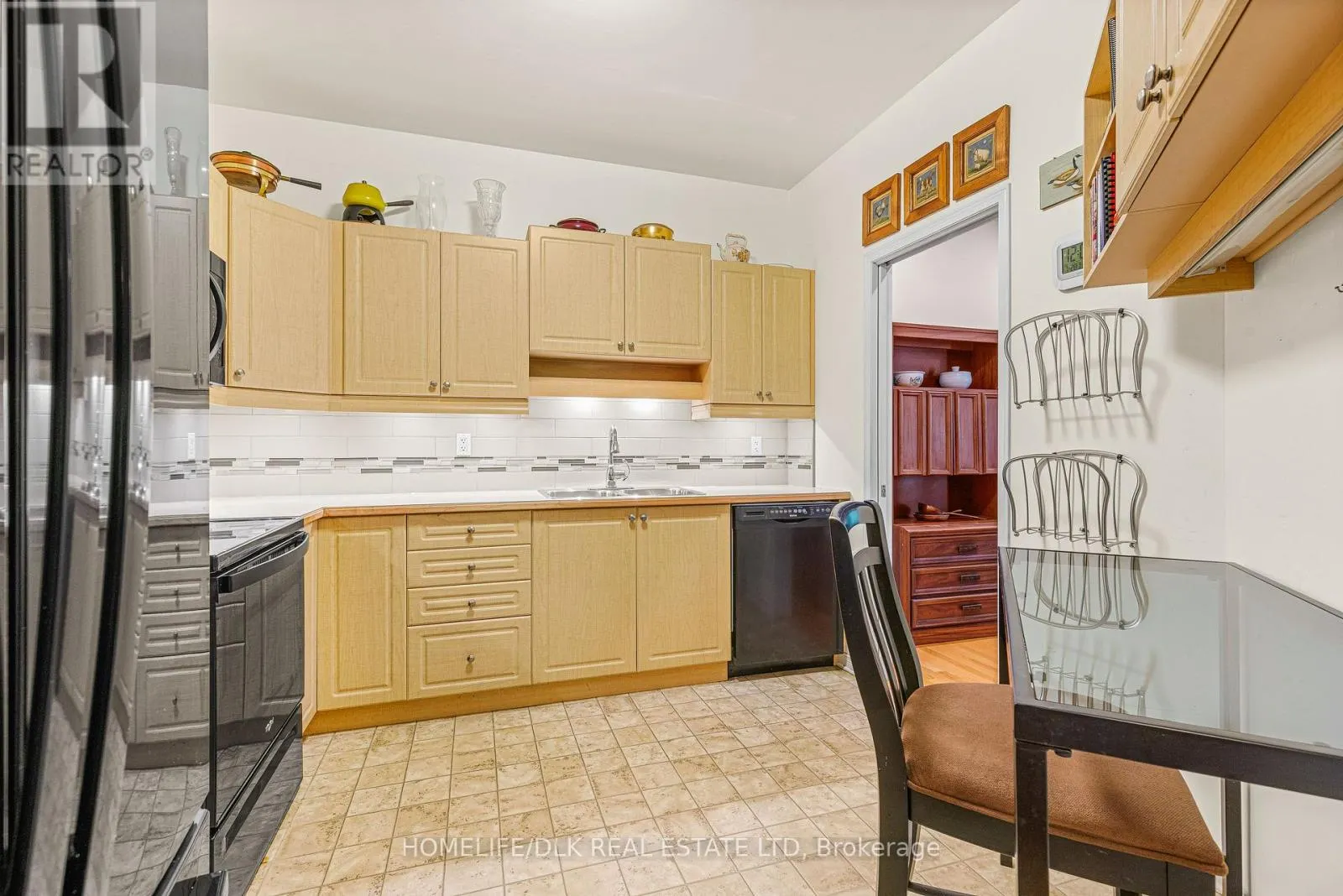 5 SUSANNA LANE