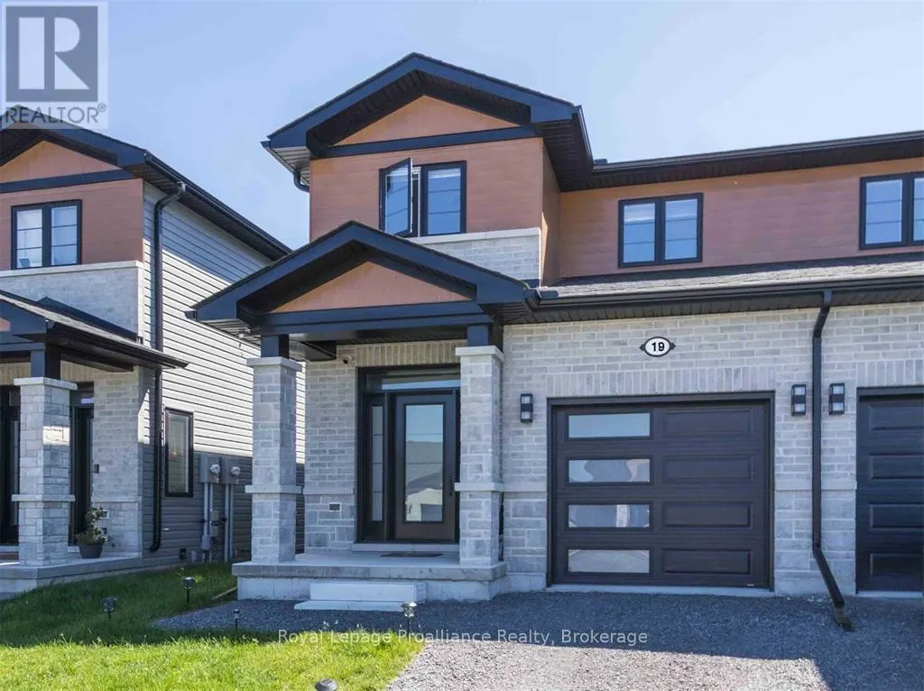 19 PRIMROSE CRESCENT
