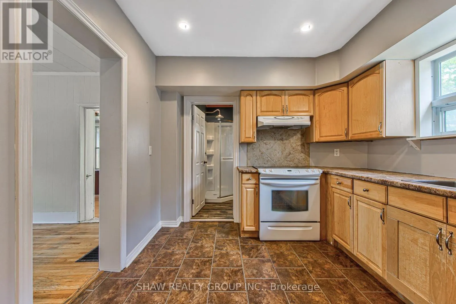 84 FRANKLIN STREET S