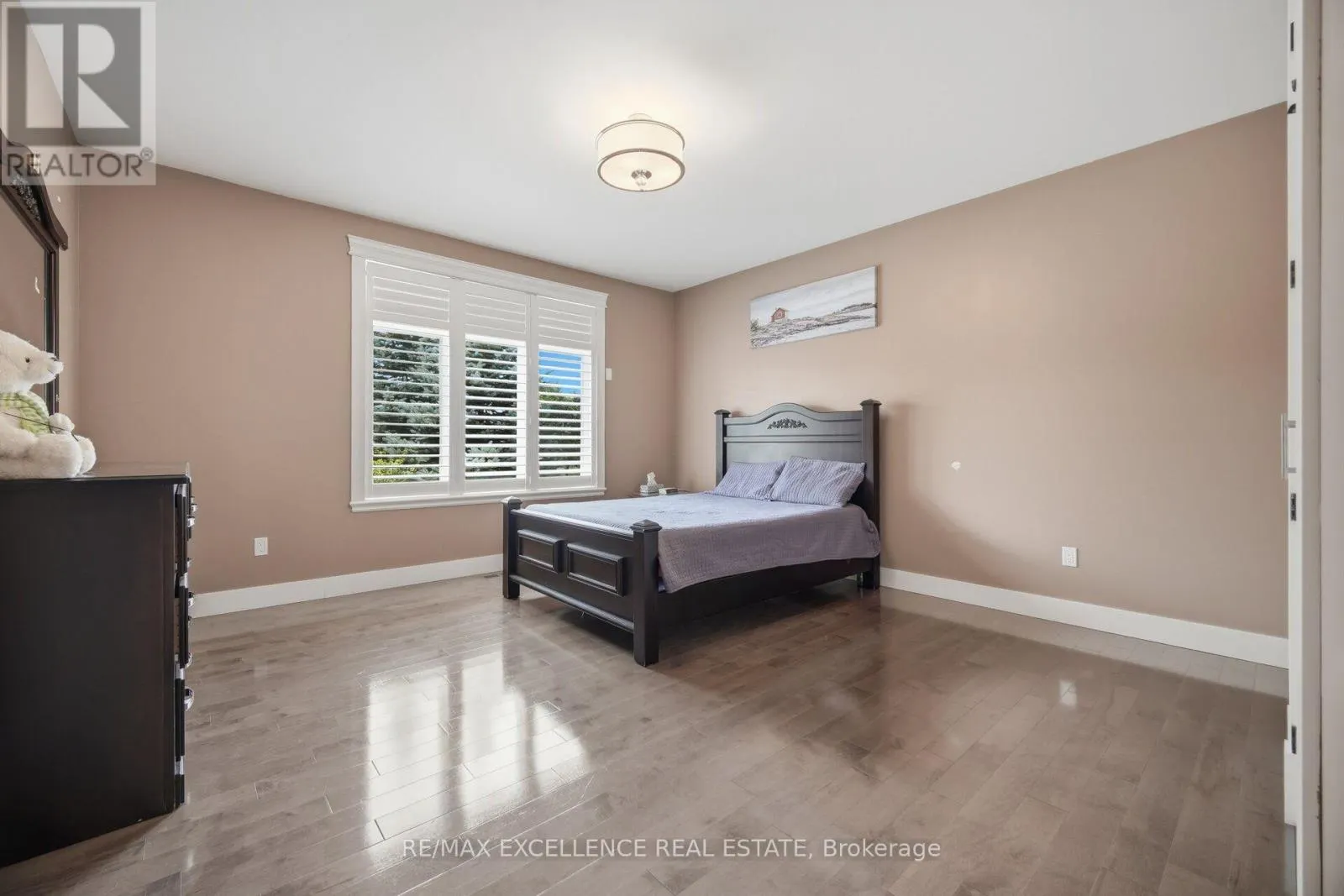 5593 TRAFALGAR ROAD
