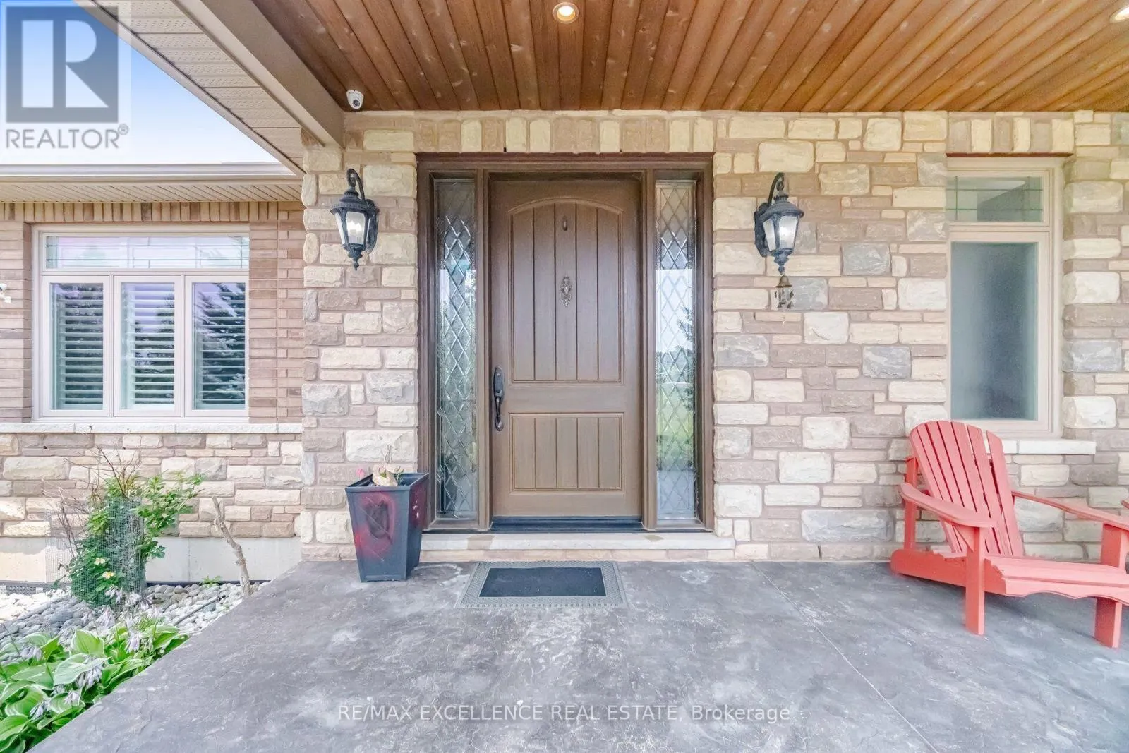 5593 TRAFALGAR ROAD
