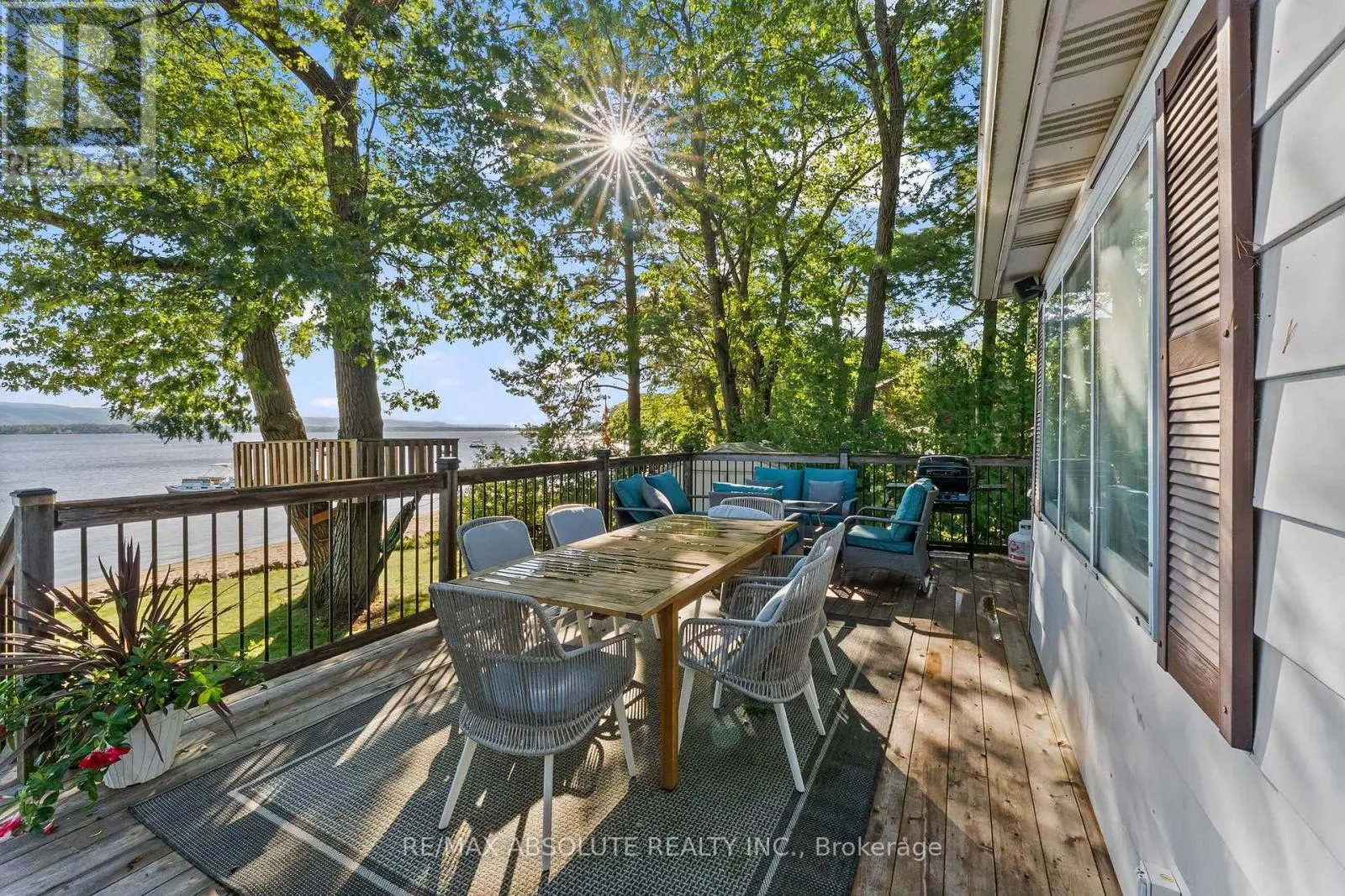 470 BAYVIEW DRIVE