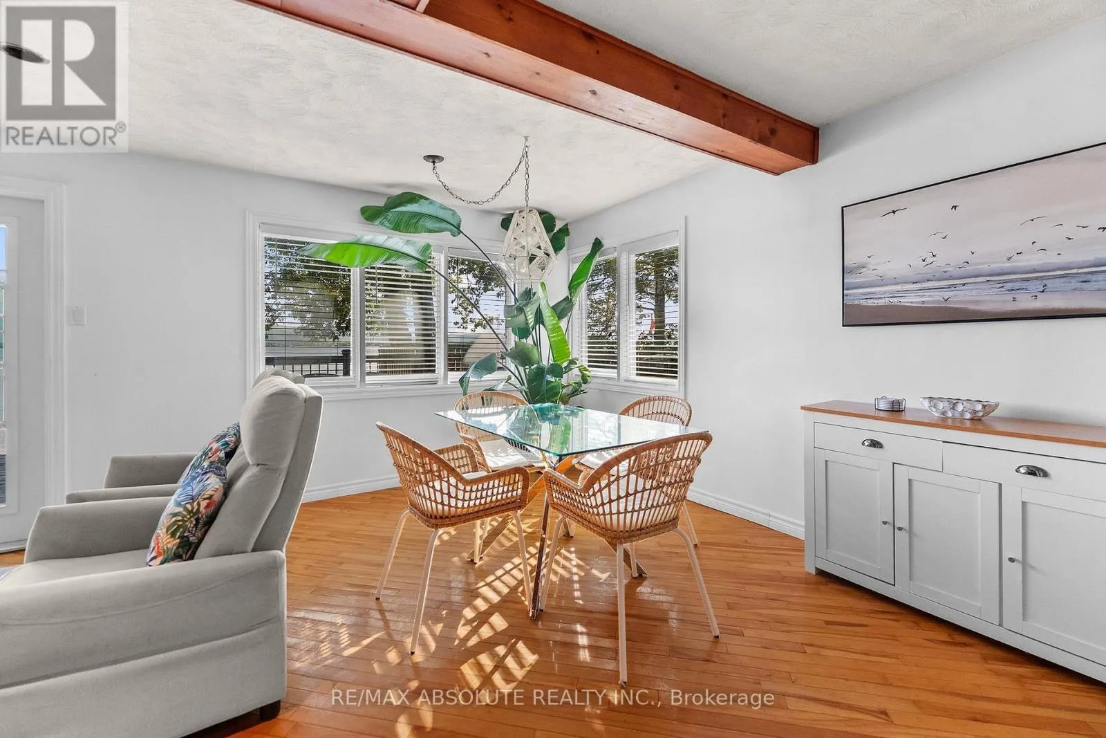 470 BAYVIEW DRIVE