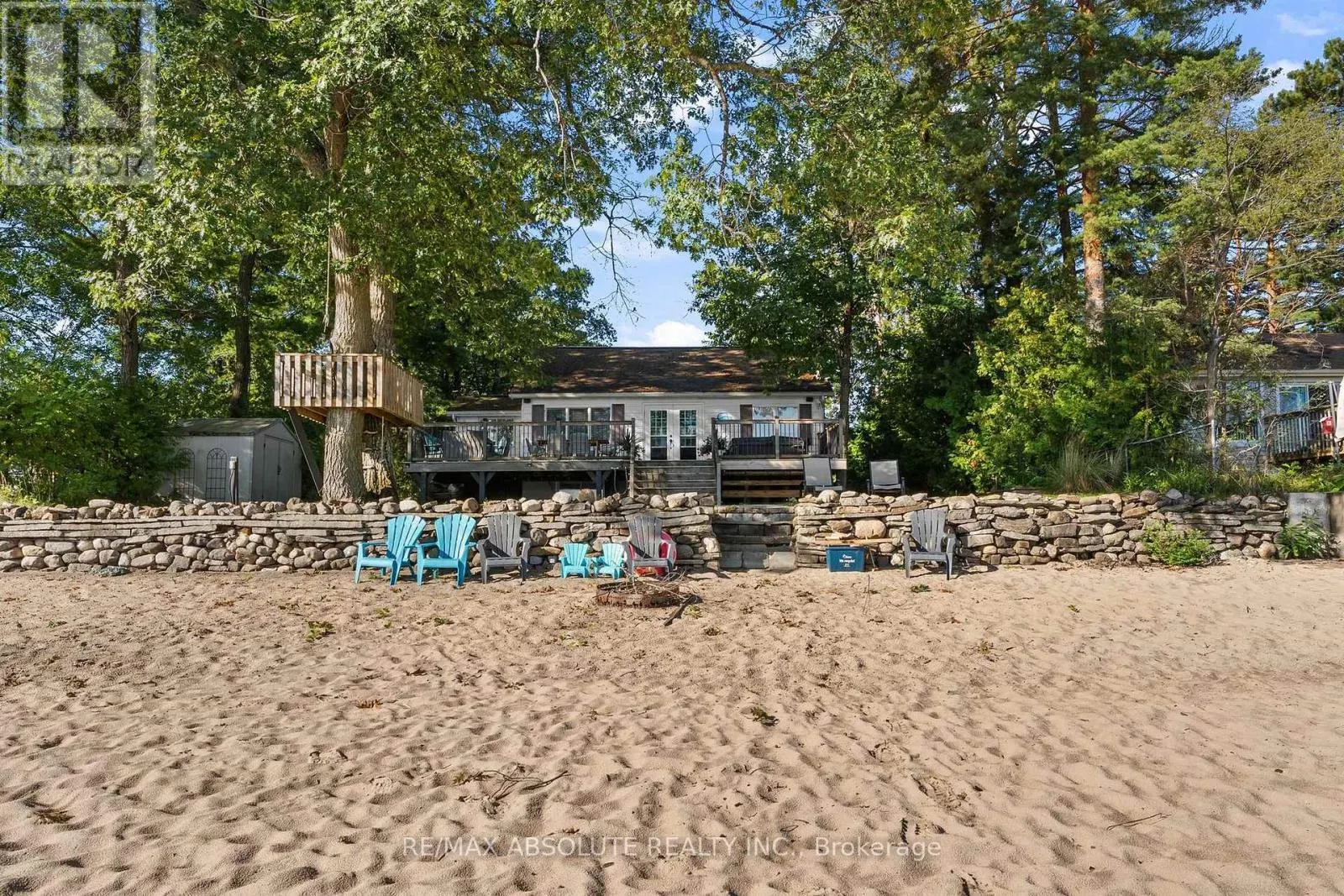 470 BAYVIEW DRIVE