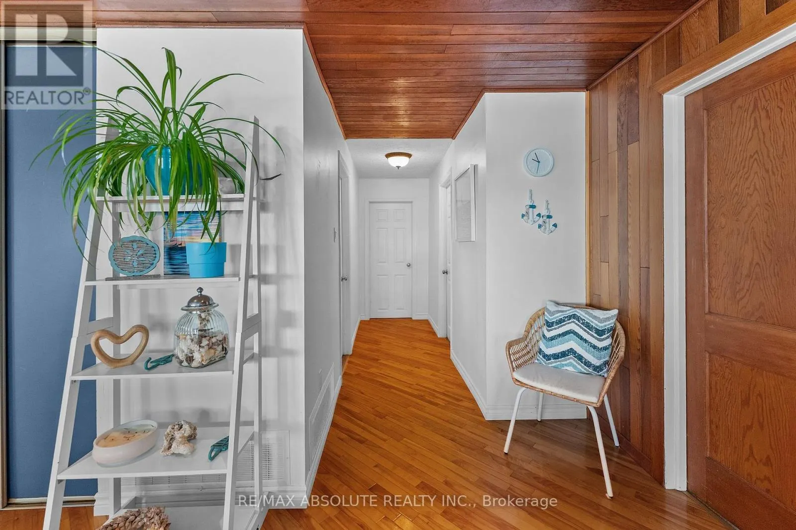 470 BAYVIEW DRIVE