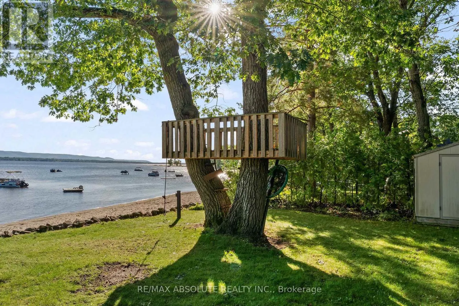 470 BAYVIEW DRIVE