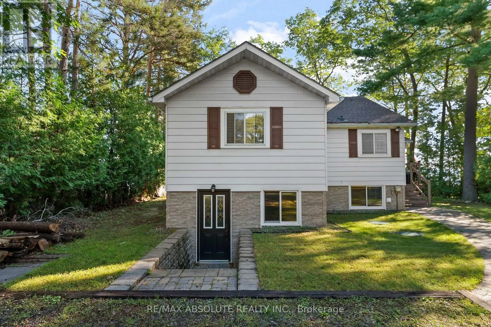 470 BAYVIEW DRIVE