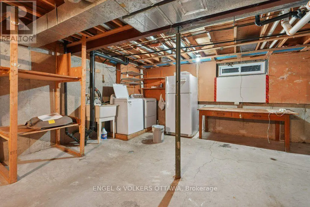 18 - 1280 CAHILL DRIVE