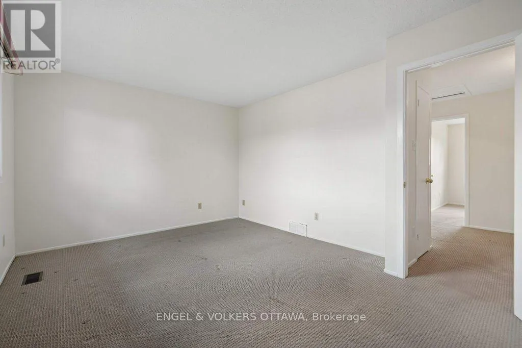 18 - 1280 CAHILL DRIVE