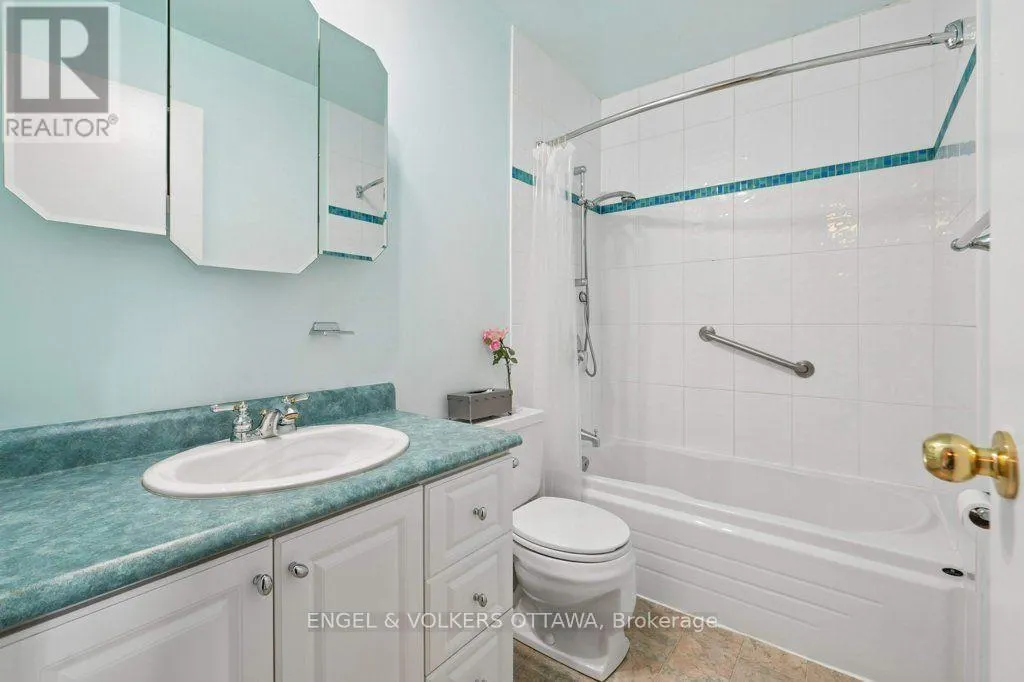 18 - 1280 CAHILL DRIVE