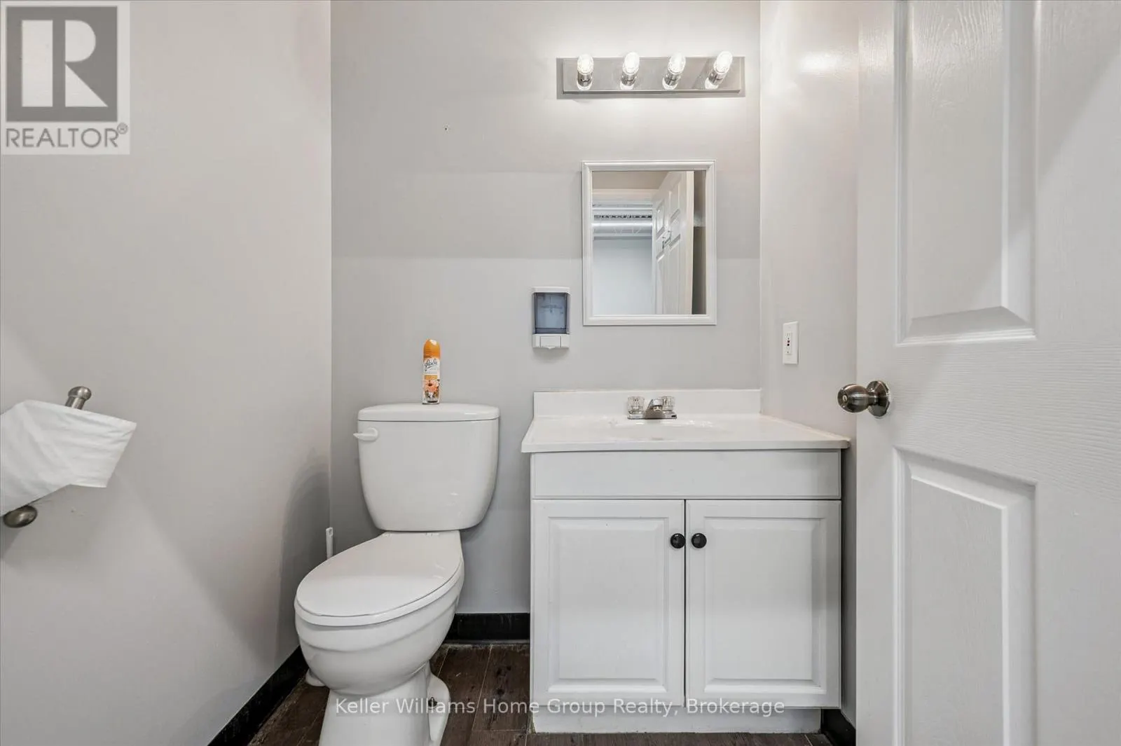 380 ST ANDREW STREET W