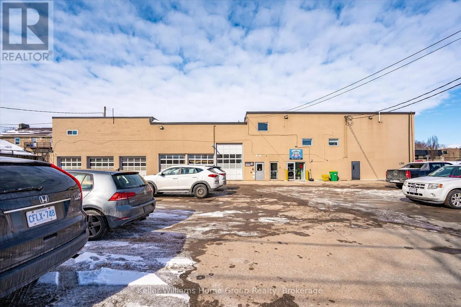 380 ST ANDREW STREET W