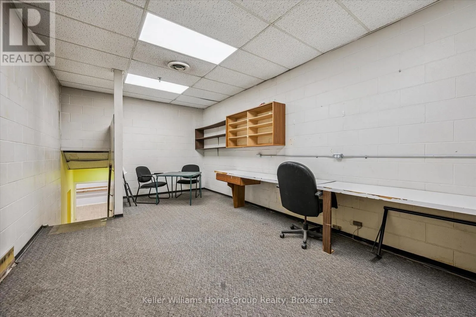 380 ST ANDREW STREET W