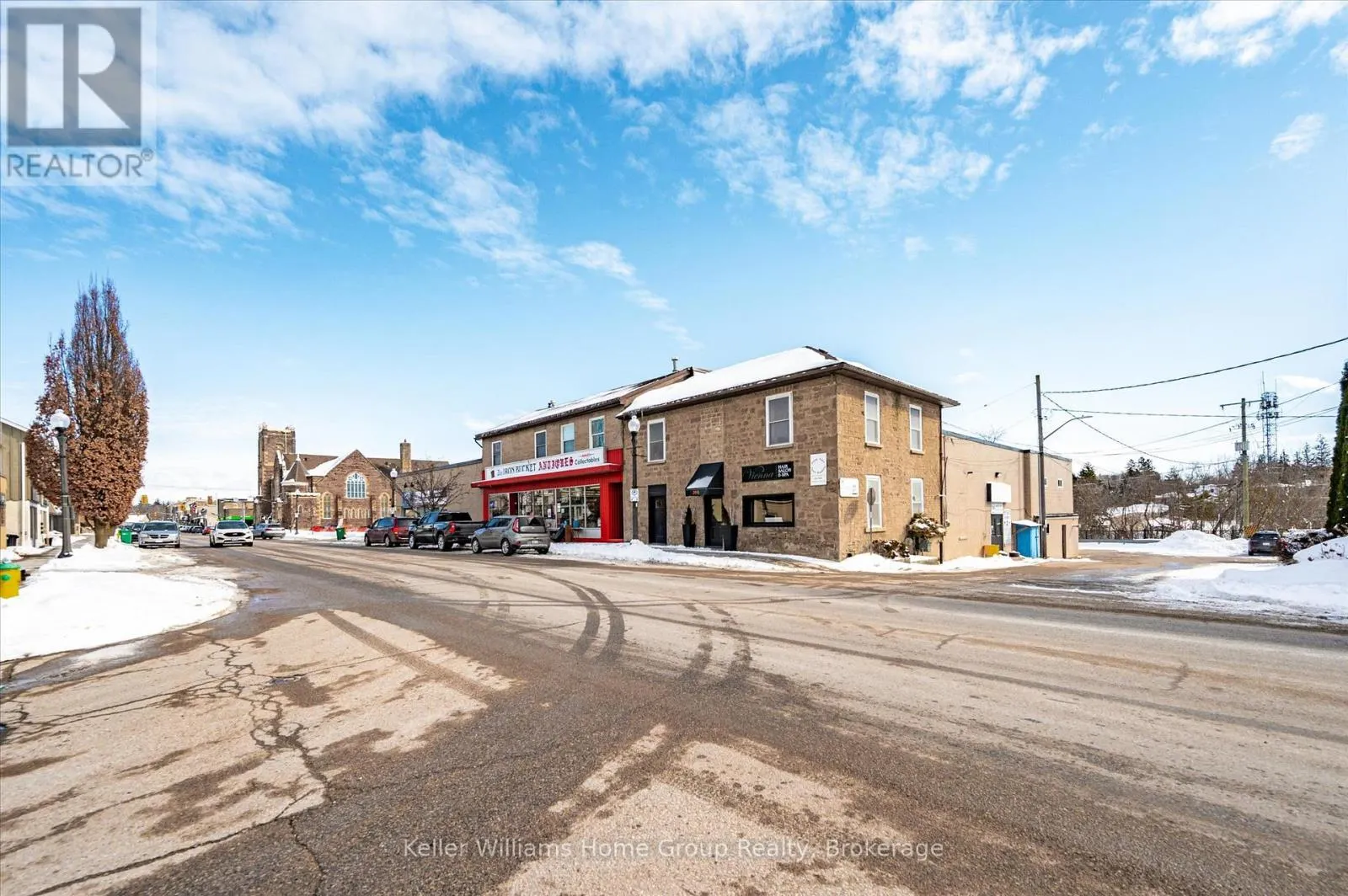 380 ST ANDREW STREET W