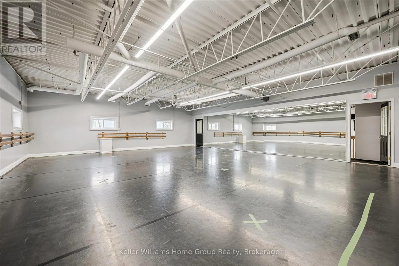 380 ST ANDREW STREET W