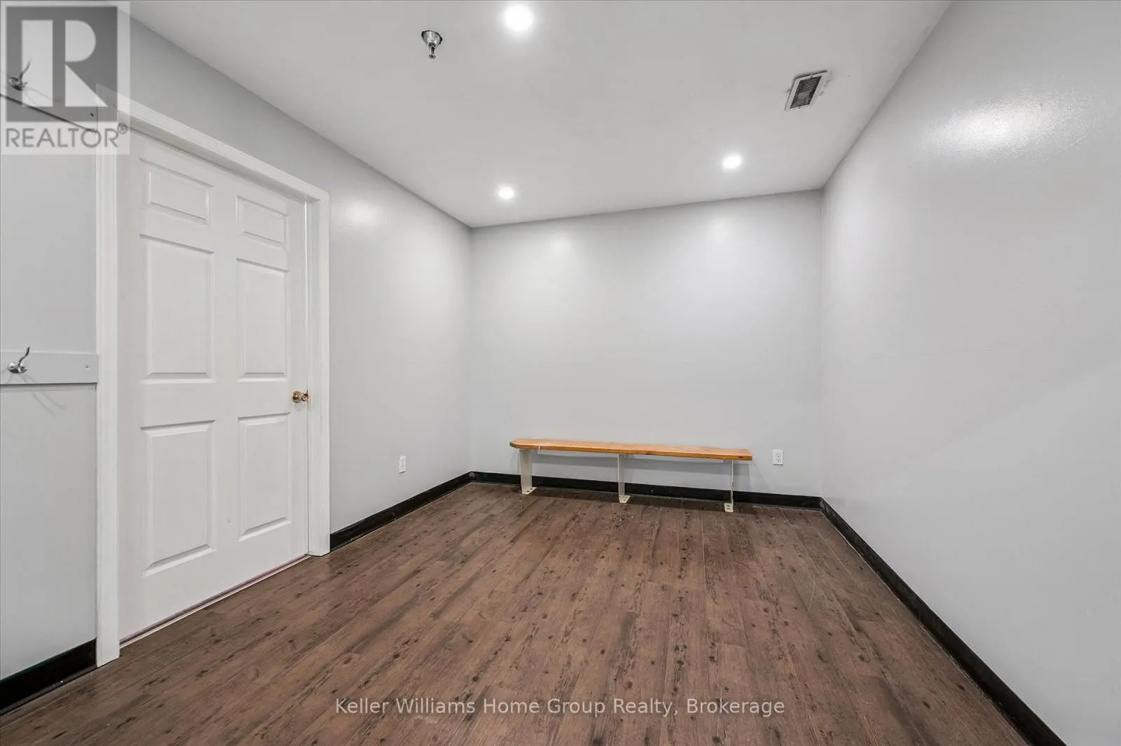 380 ST ANDREW STREET W