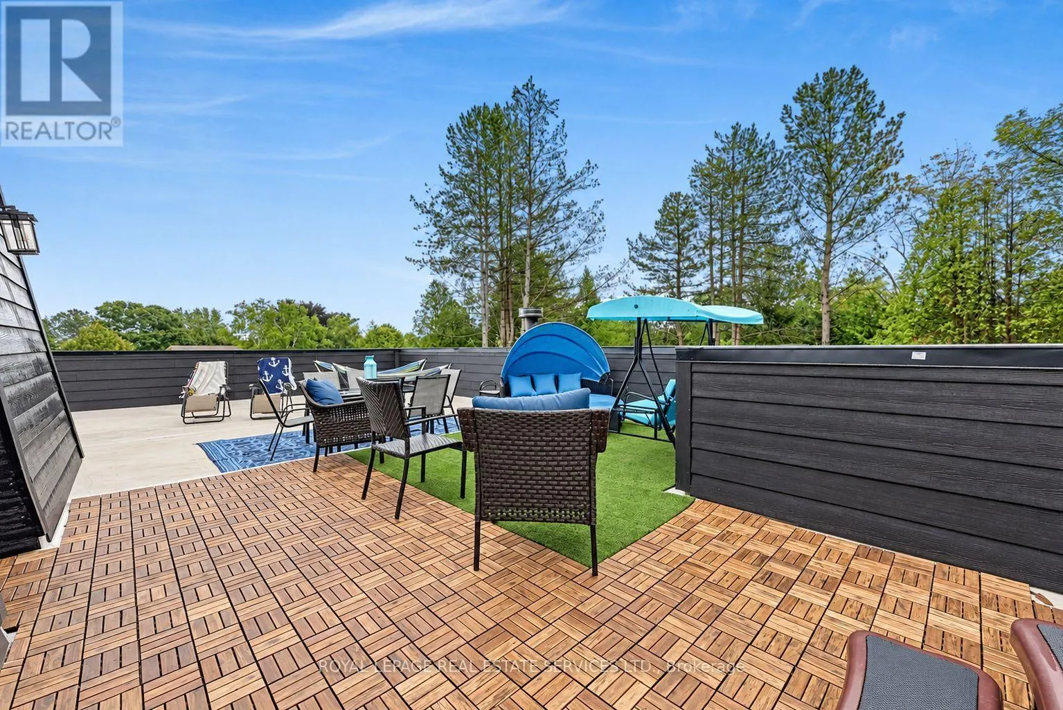 122 ALGONQUIN DRIVE