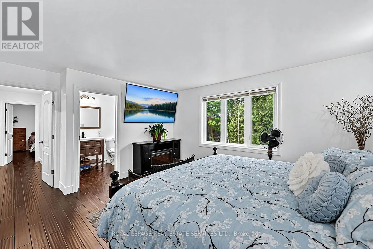 122 ALGONQUIN DRIVE