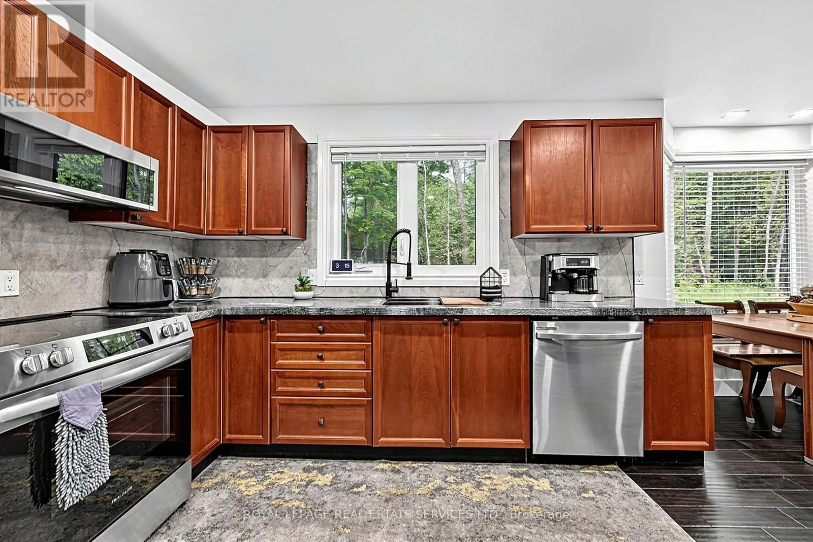 122 ALGONQUIN DRIVE