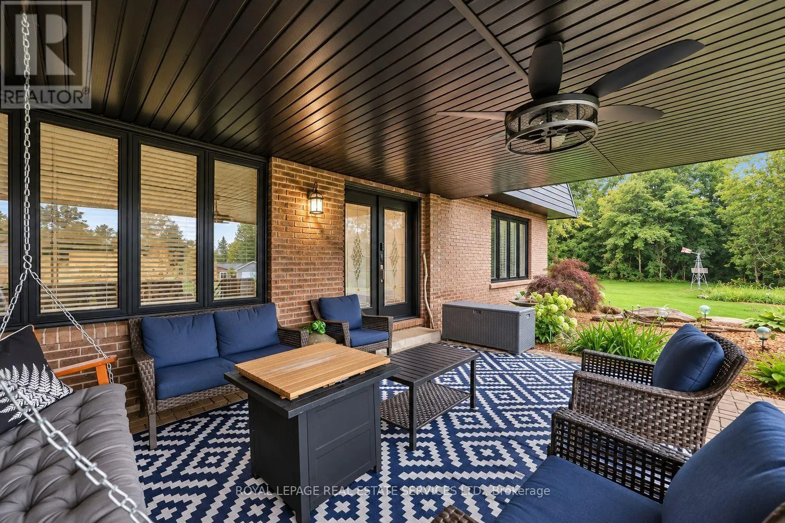 122 ALGONQUIN DRIVE