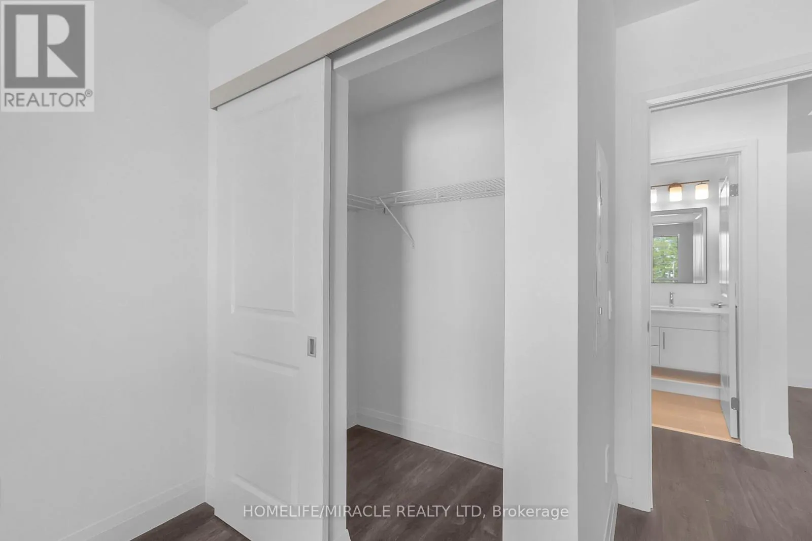 320 - 1333 WEBER STREET E