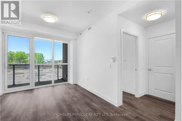 320 - 1333 WEBER STREET E