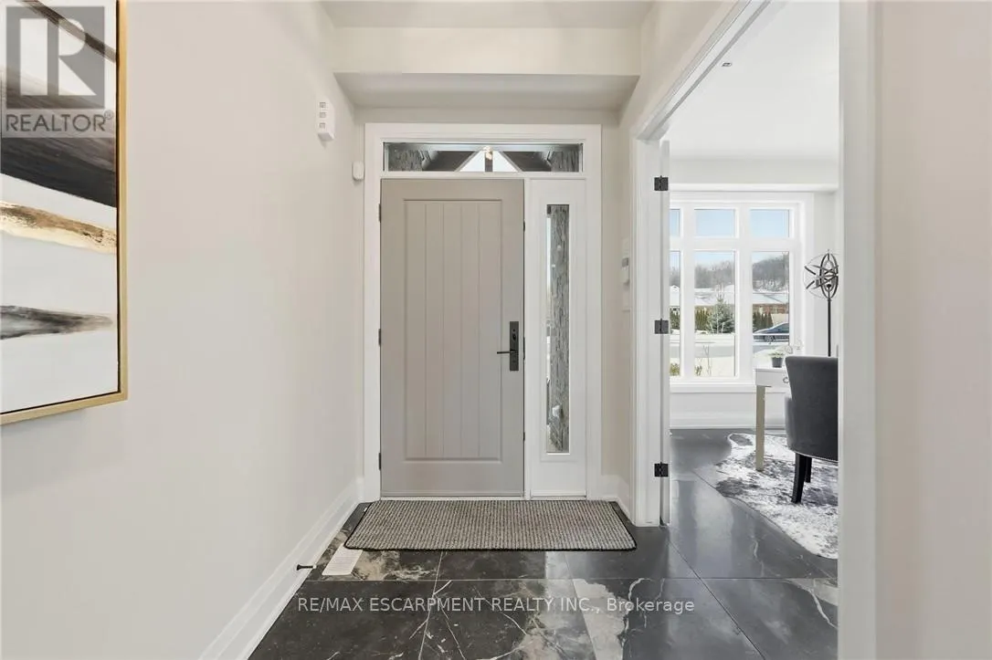 7 BARTLETT AVENUE