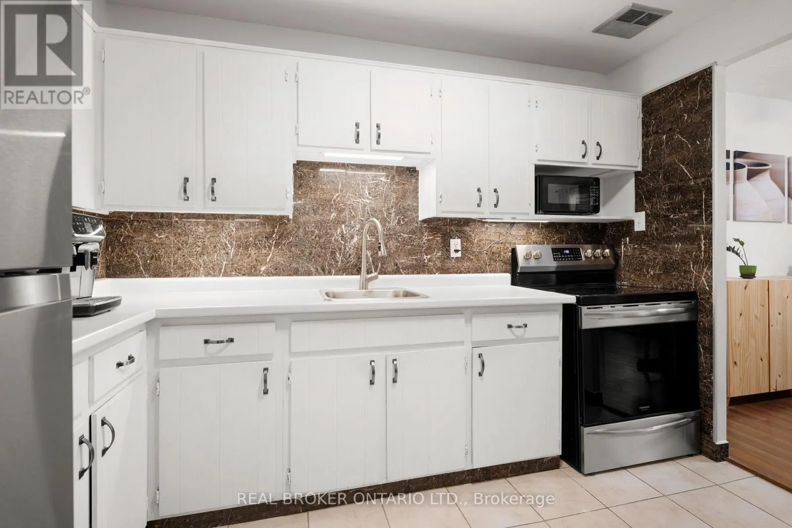 203 - 279 CHANDLER DRIVE