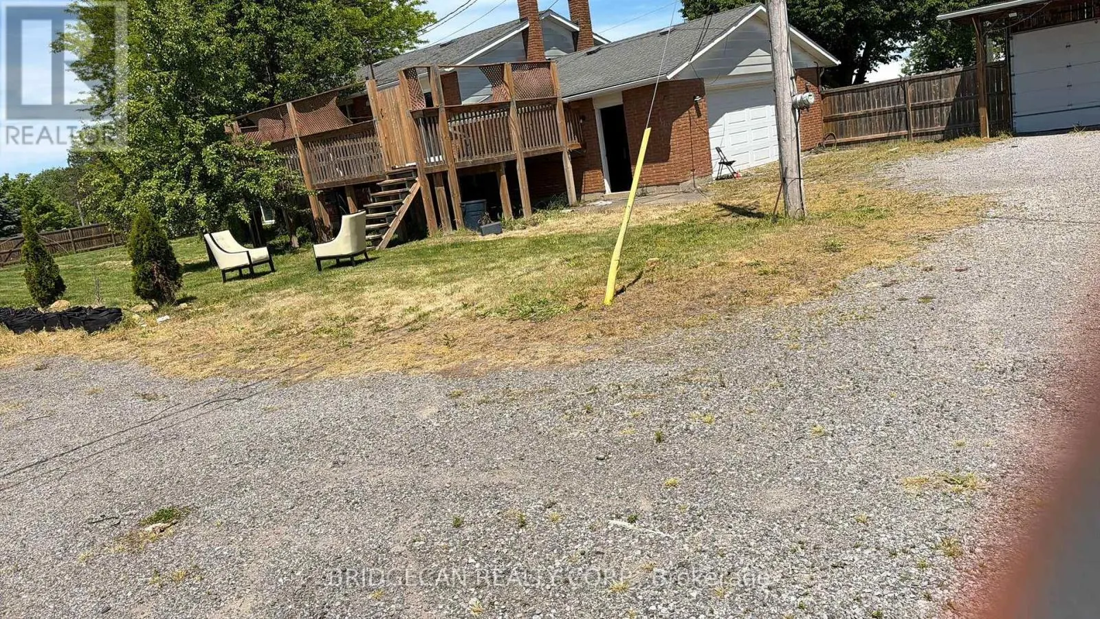 1269 1273 LARKIN ROAD E