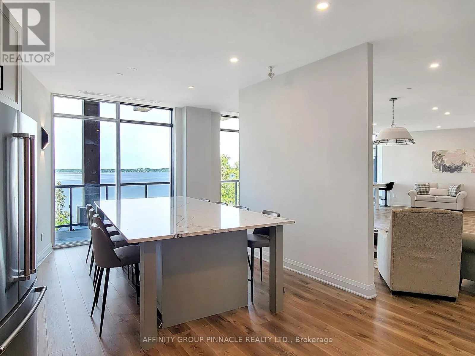 309 - 99 LOUISA STREET #309