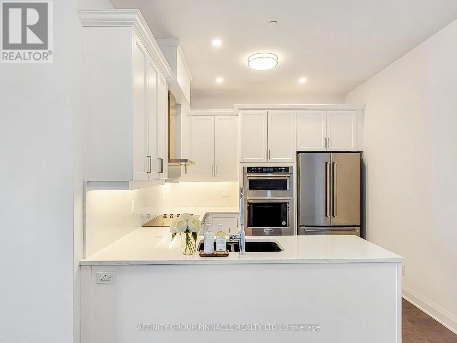 309 - 99 LOUISA STREET #309