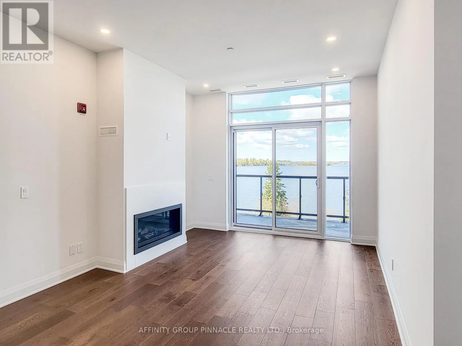 309 - 99 LOUISA STREET #309