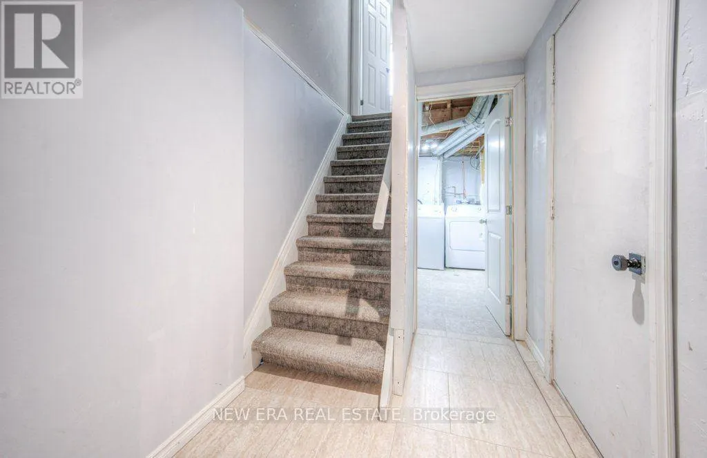 15 - 149 ST CATHARINE STREET