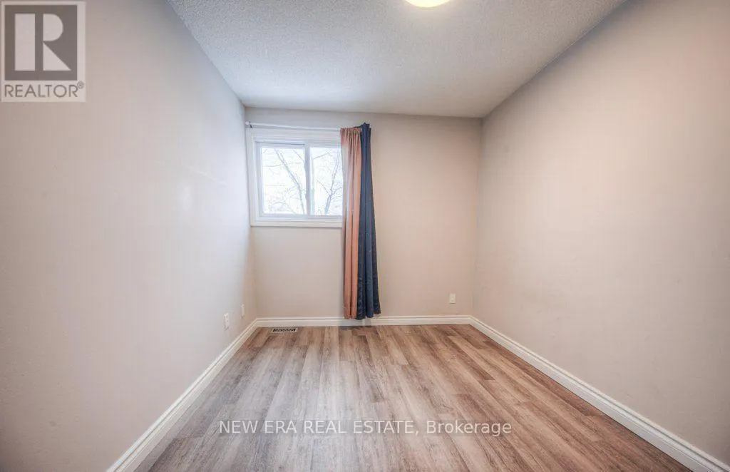 15 - 149 ST CATHARINE STREET