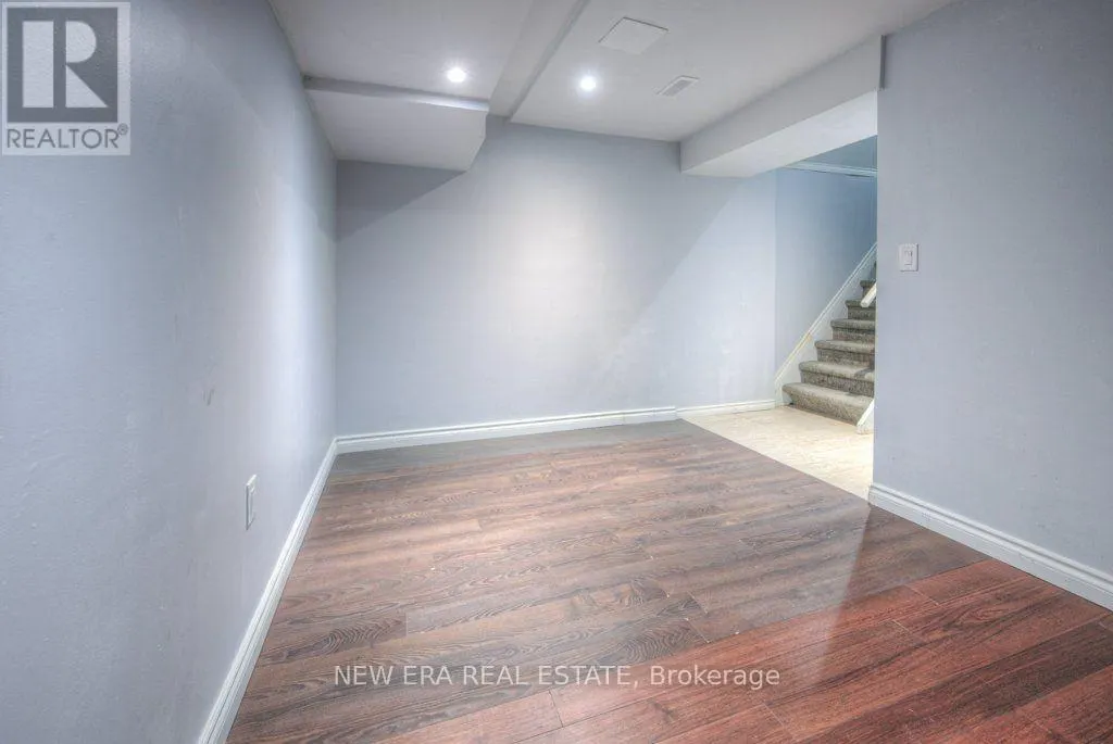 15 - 149 ST CATHARINE STREET