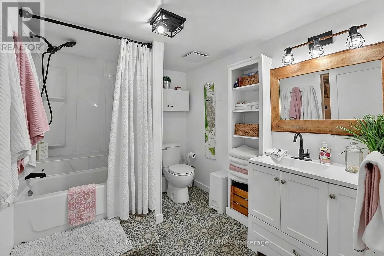1073 CEDAR BEACH ROAD