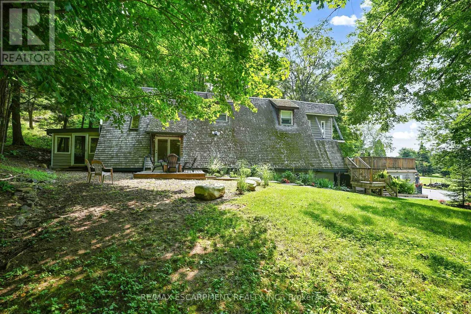 1073 CEDAR BEACH ROAD