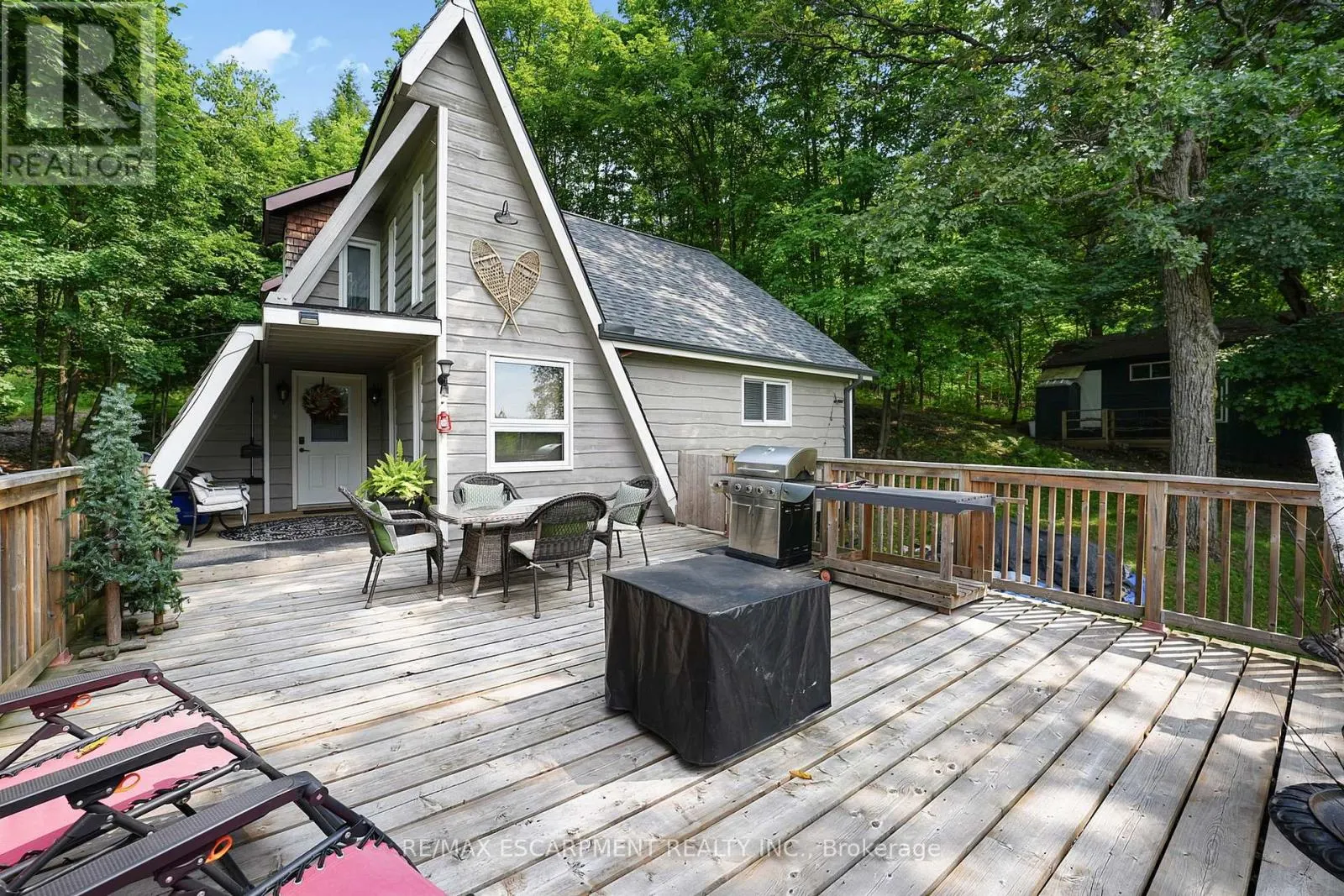 1073 CEDAR BEACH ROAD
