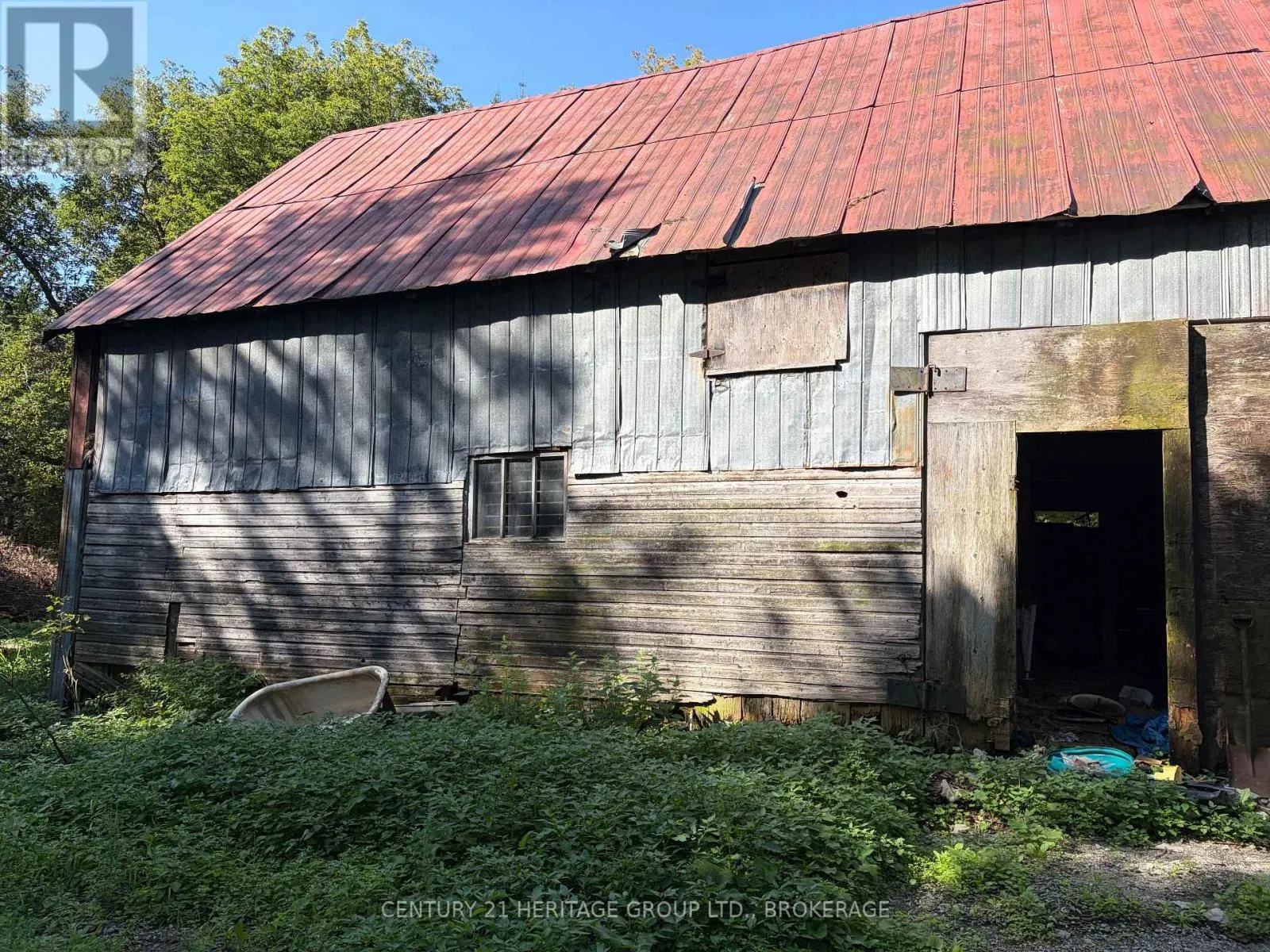 523 LOWER OAK LEAF ROAD